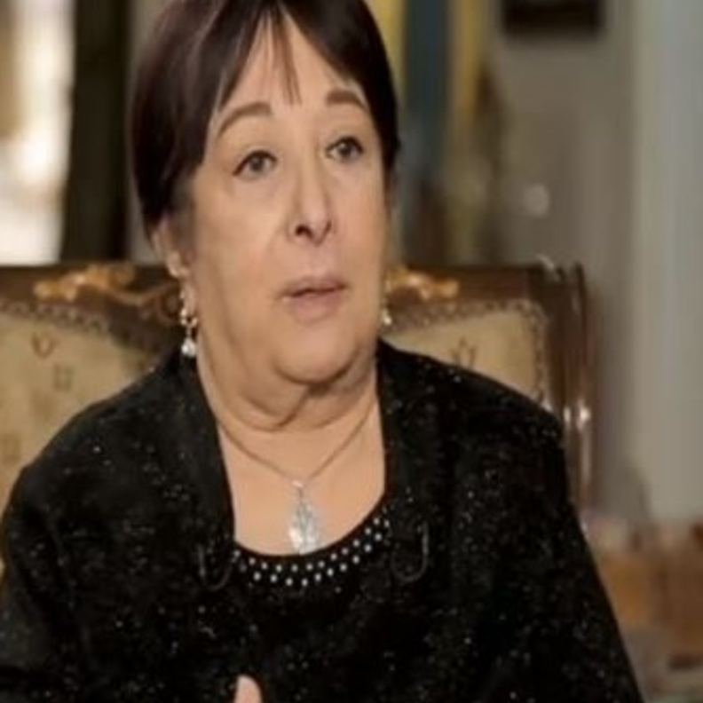 سميرة عبد العزيز 