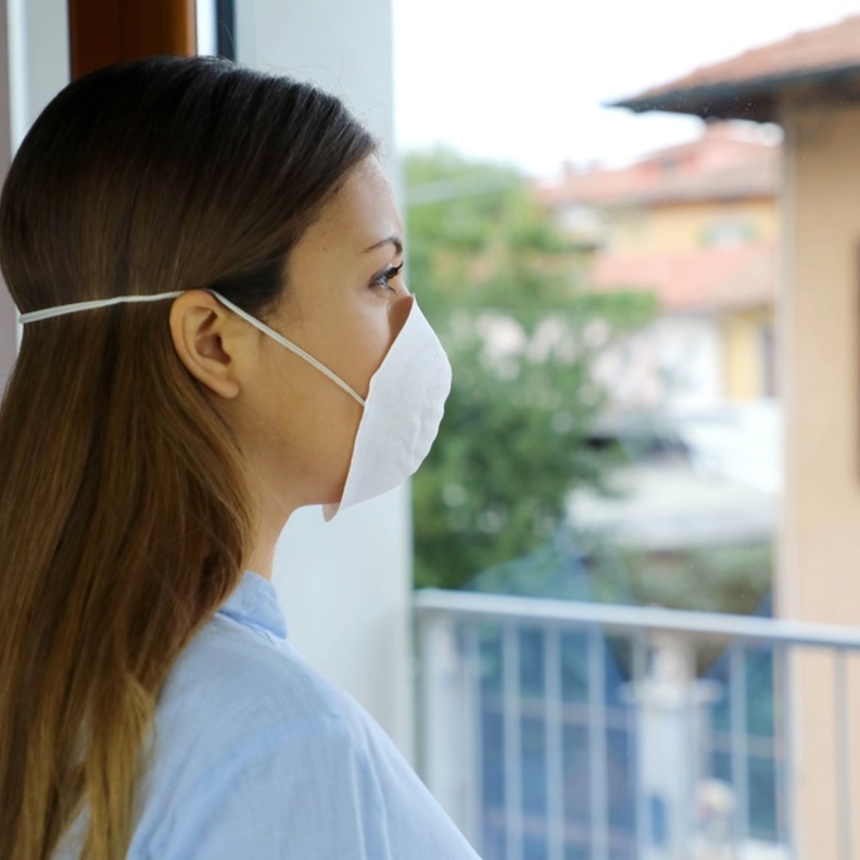 تحذير من عودة الفيروس بعد رفع العزل الصحي