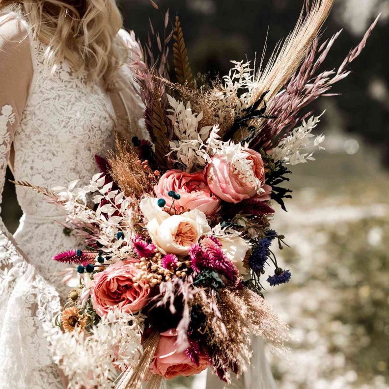 ماسكات عرايس