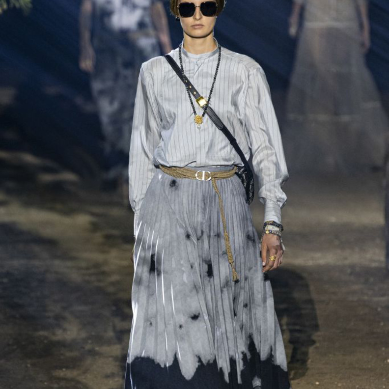 تنانير واسعة