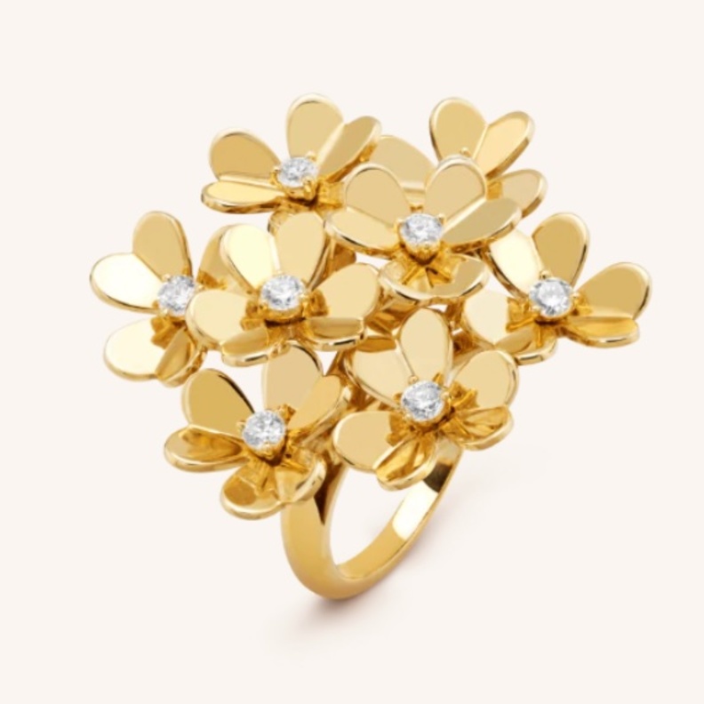 أقراط ذهب من فان كليف أند آربلز 