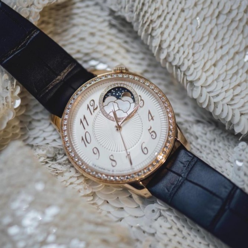 إيجيري ملهمة جديدة في عالم الساعات لدار ڤاشرون كونستنتان