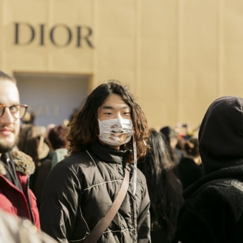 إلغاء أسبوع الموضة للرجال وعروض الأزياء الراقية بسبب تفشي فيروس كورونا