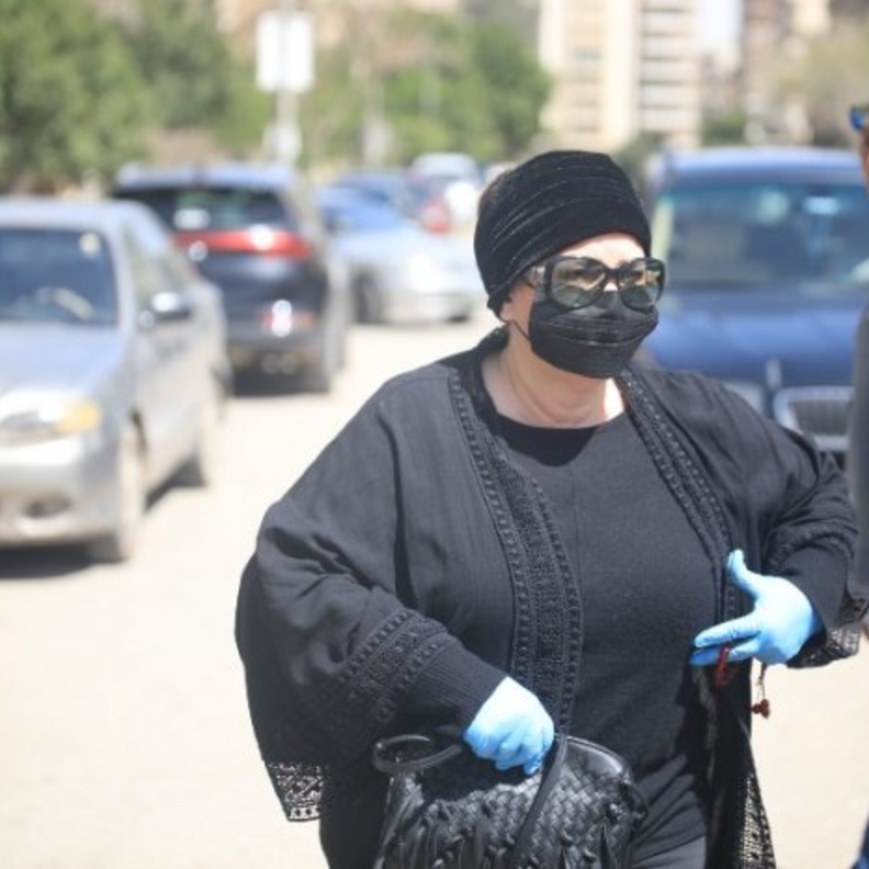 دلال عبد العزيز في جنازة جورج سيدهم