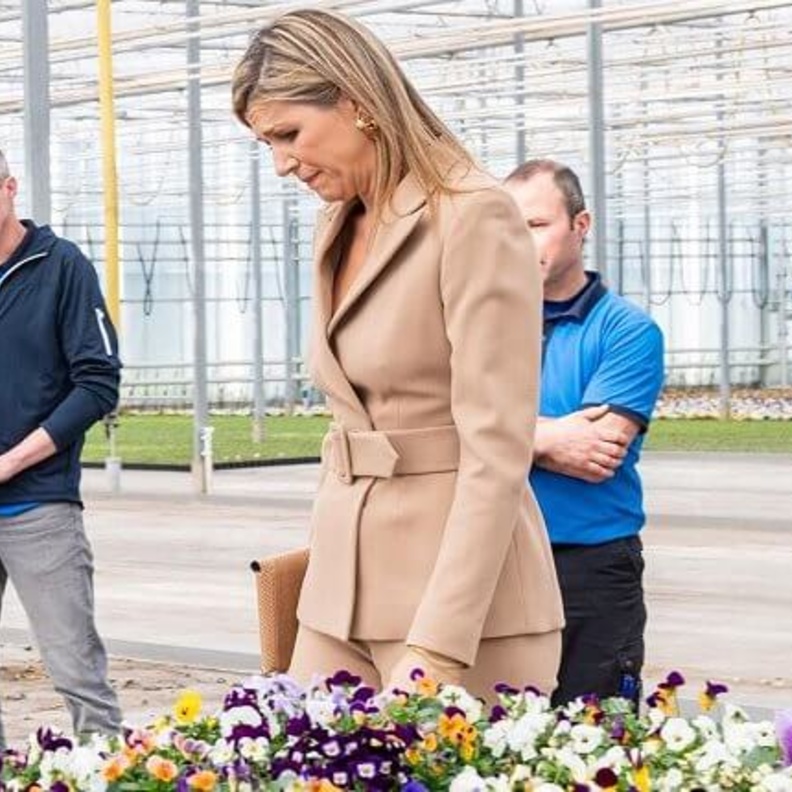 ملكة هولندا تتحدث عن فيروس كورونا