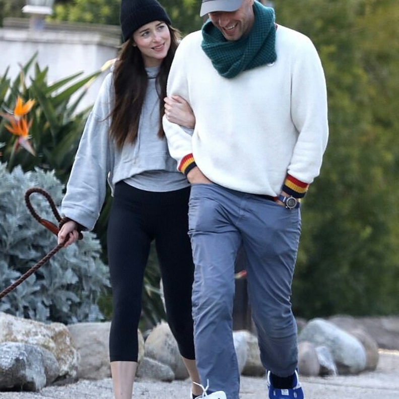 داكوتا جونسون و كريس مارتن 