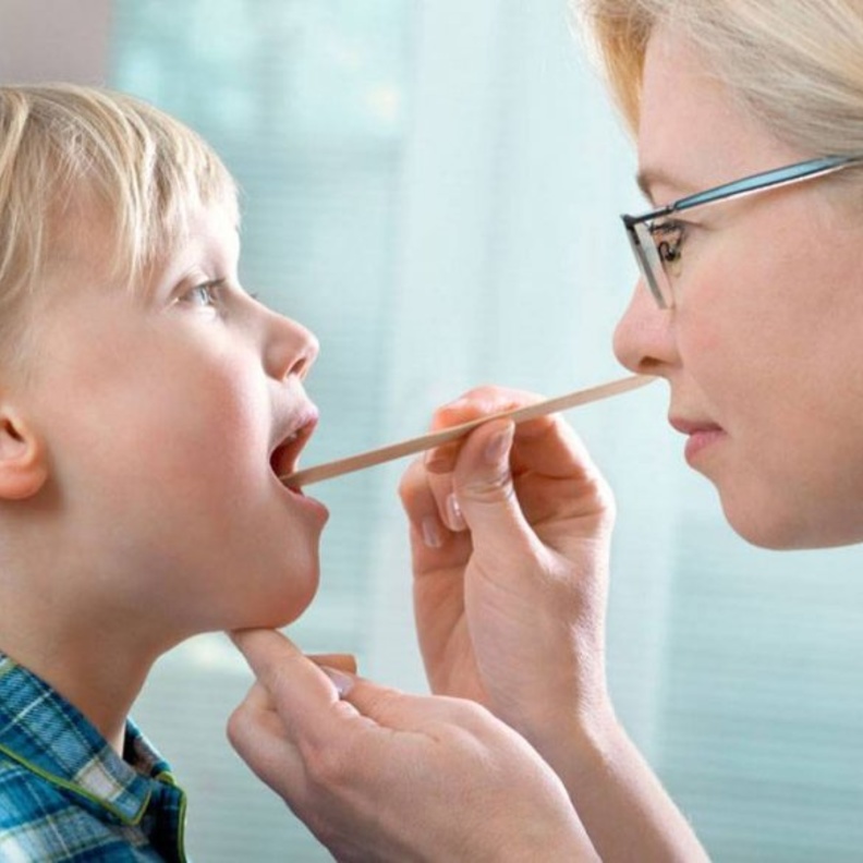 أهم اسباب التهاب اللوزتين المتكرر عند الاطفال والعلاج