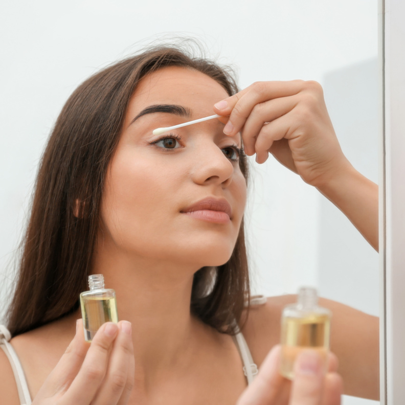  تمتعي برموش جميلة باتباع هذه الوصفات