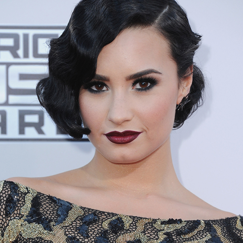  مكياج كلاسيكي قوي استوحيه من ديمي