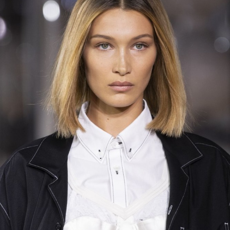 فاونديشن طبيعي ومشرق من Burberry