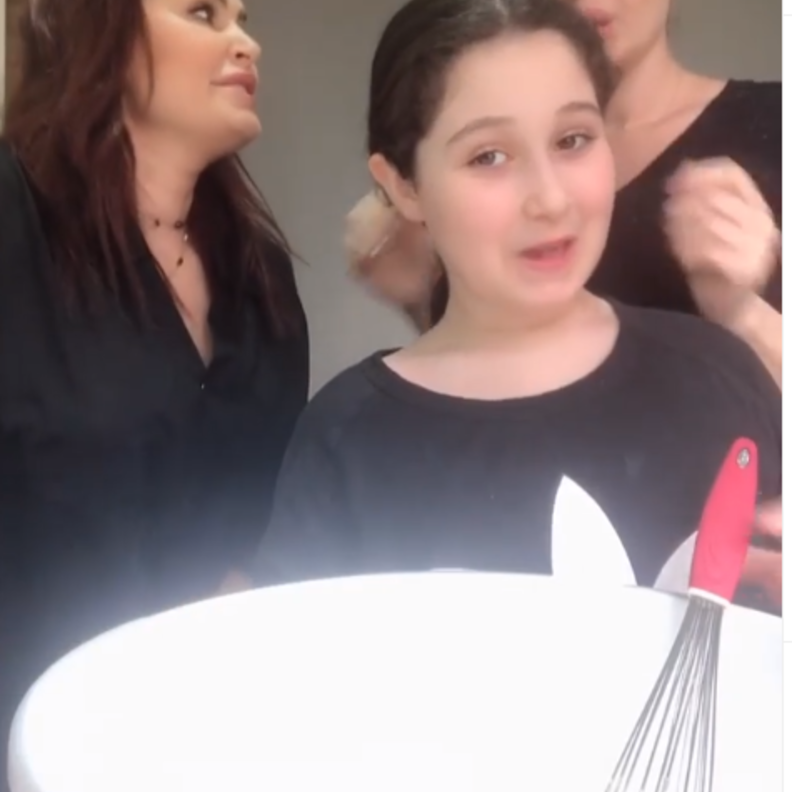 ابنة سيرين عبد النور