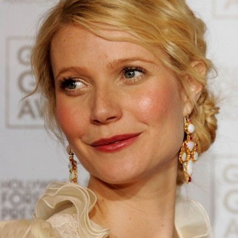 تسريحات عرايس للوجه الطويل على مستوحاة من Gwyneth Paltrow.jpg