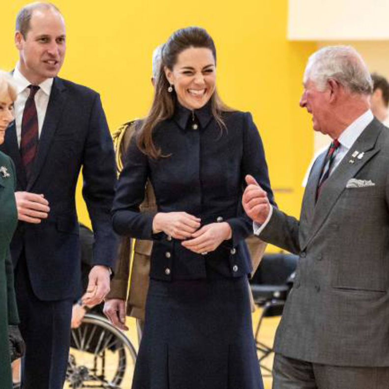 الأمير تشارلز مع كيت ميدلتون والأمير وليام