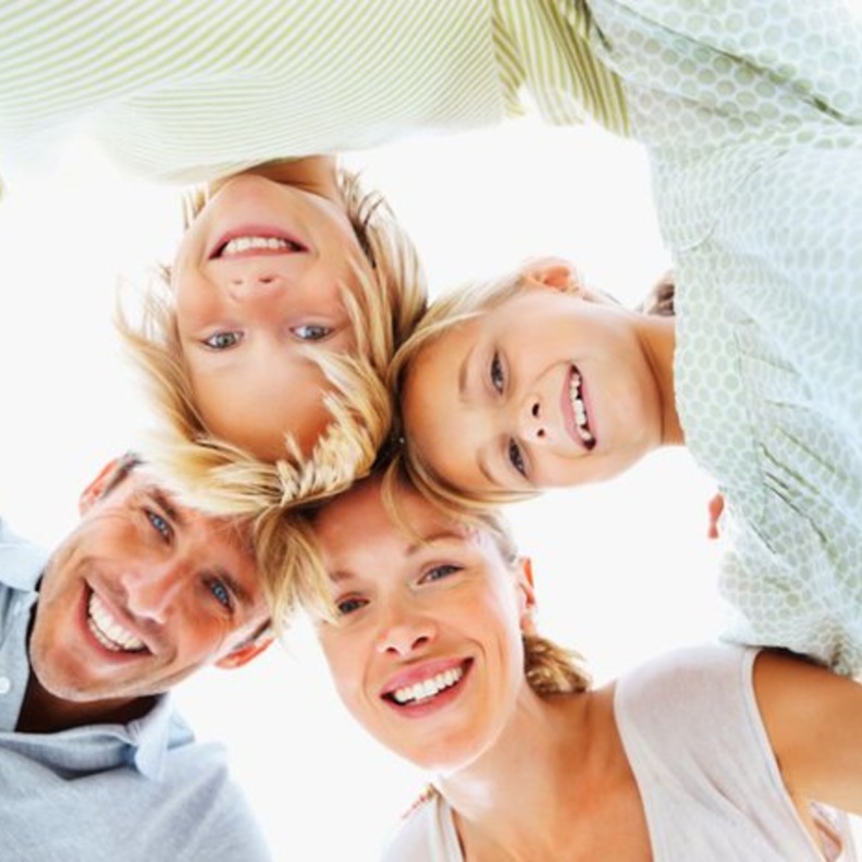 هكذا جمع الحجر المنزلي شمل الأسرة من جديد 