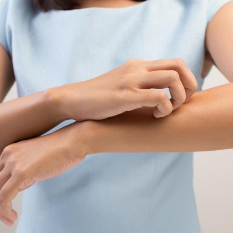  حكة الجلد أبرز أعراض التهابات الجلد