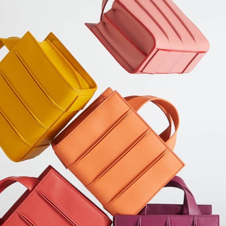 Max Mara  تحتفل بعيد ميلاد Whitney