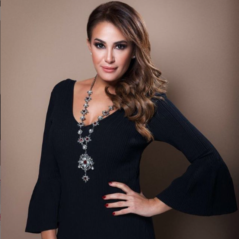 فساتين هند صبري