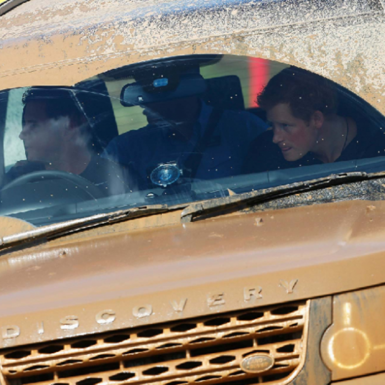 لاند روفر وأودي.. السيارات المفضلة لدى الجيل الجديد من العائلة المالكة البريطانية 