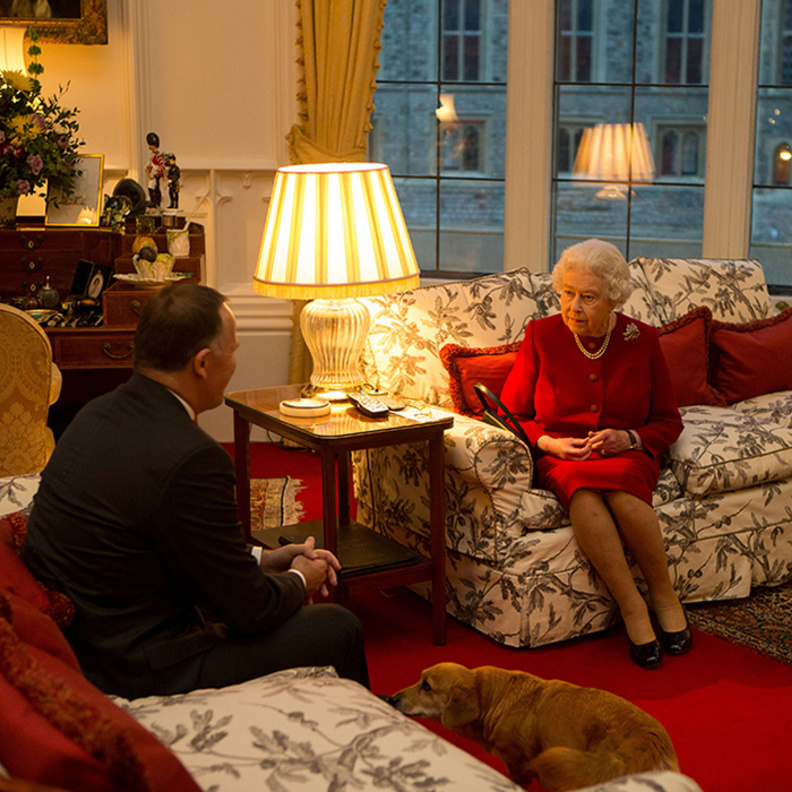 "اتفضل في الصالون"..  تعرف على أجمل غرف المعيشة داخل القصور الملكية 