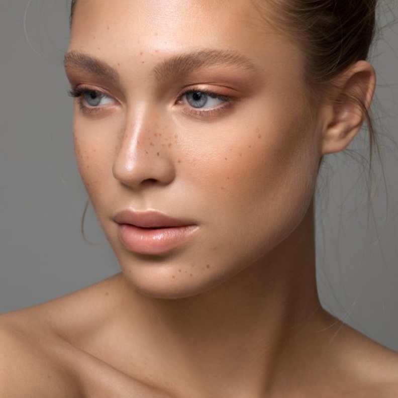 أوراق البقدونس تساعد على تفتيح البشرة