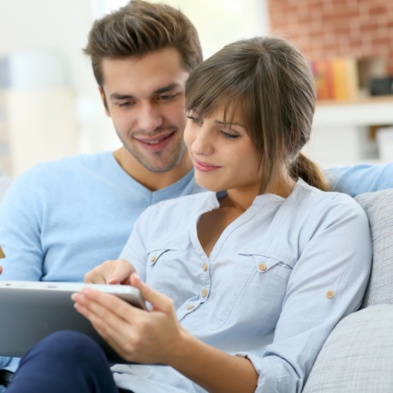 يمكنك تجهيز منزلك من دون الحاجة لمغادرة المنزل عبر التسوق الالكتروني