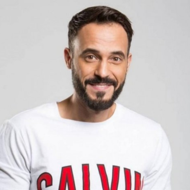 الفنان يوسف الشريف