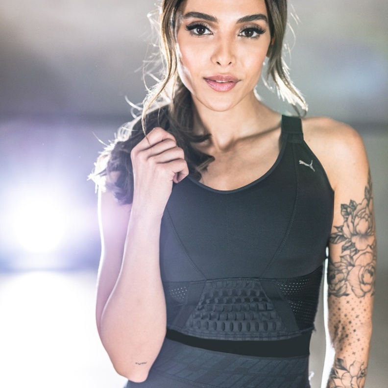 خبيرة الموضة واللياقة البدنية Yalda Golsharifi