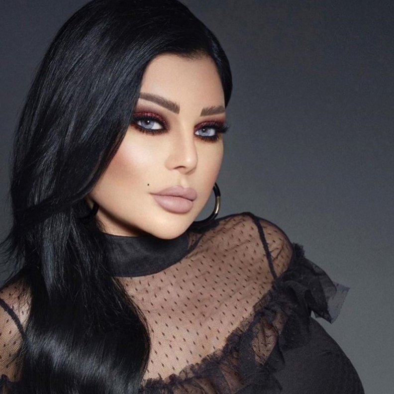 هيفاء وهبي تنشر صورتها بدون مكياج