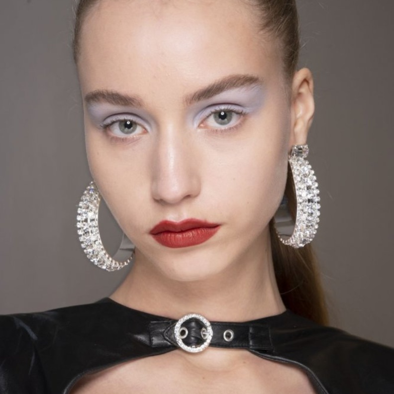 مكياج عيون باللون الازرق الباستيل لرمضان 2020 من دار Mimi Wade