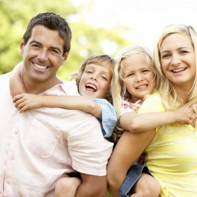 نصائح الخبراء للآباء والأمهات حول حديثهم مع الأطفال عن فيروس كورونا المستجد