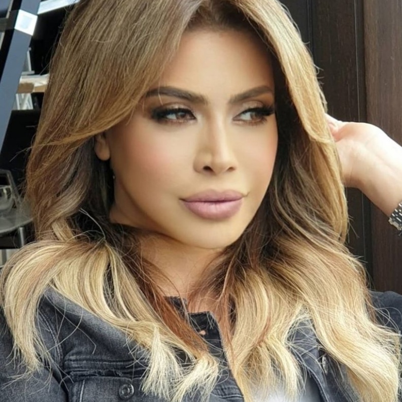 نوال الزغبي بإطلالة ناعمة