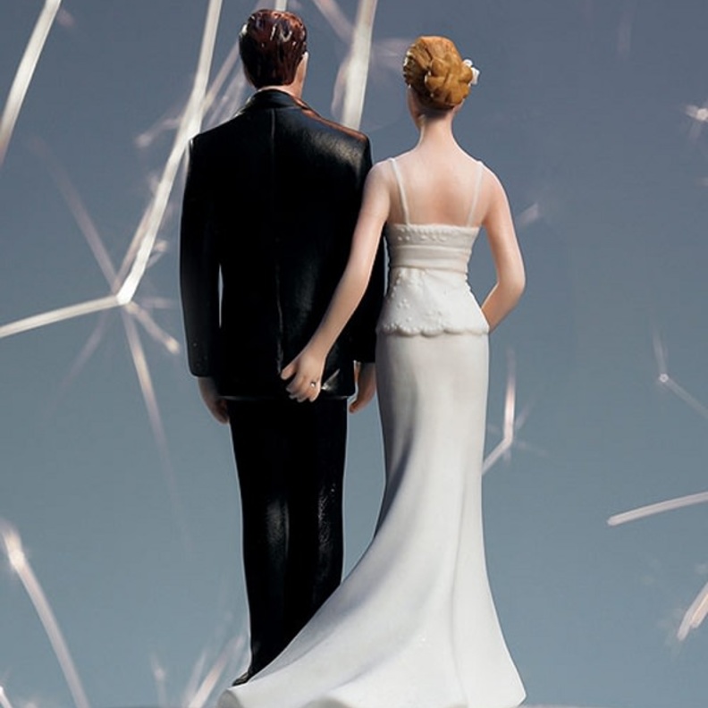  أميركي يبحث عن عروس خالية من الجراثيم ونظيفة