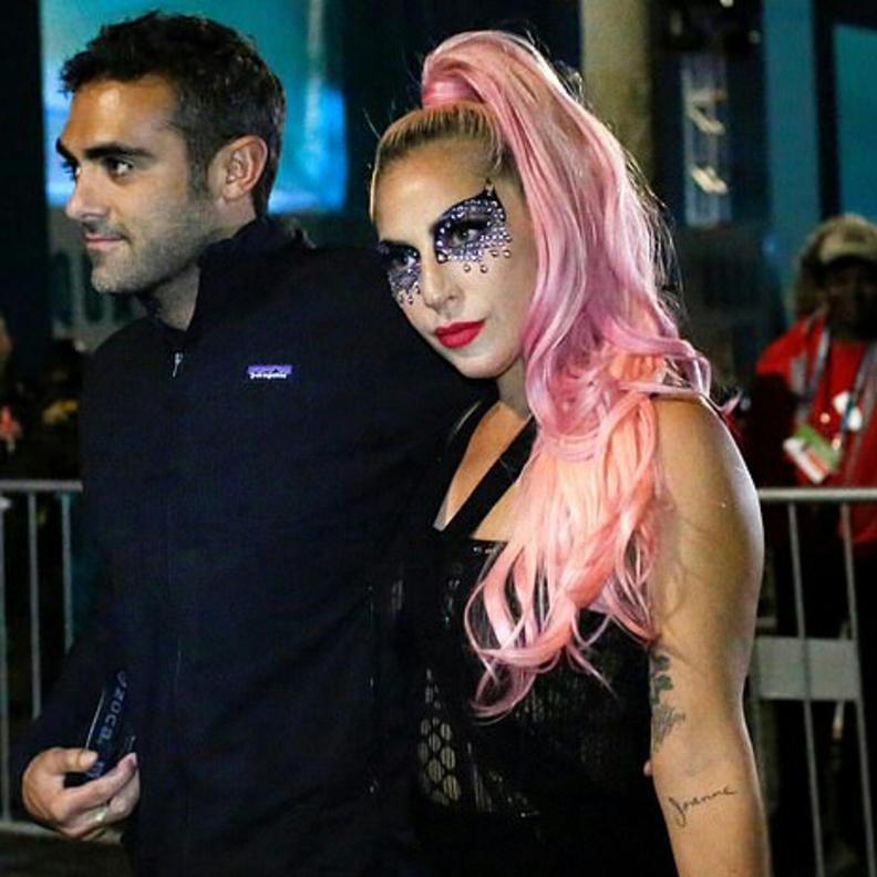 ليدي جاجا و مايكل بولانسكي