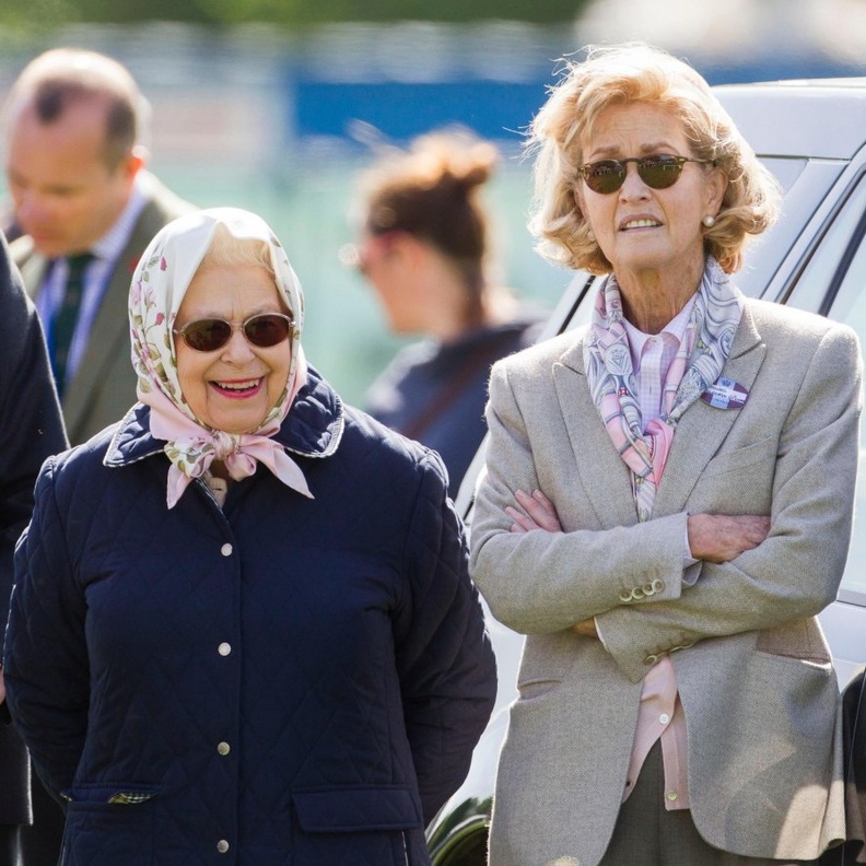 بينيلوبي ميريديث أصغر من ملكة بريطانيا بـ 30 عاما