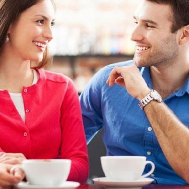 علامات الحب عند الرجل الخجول