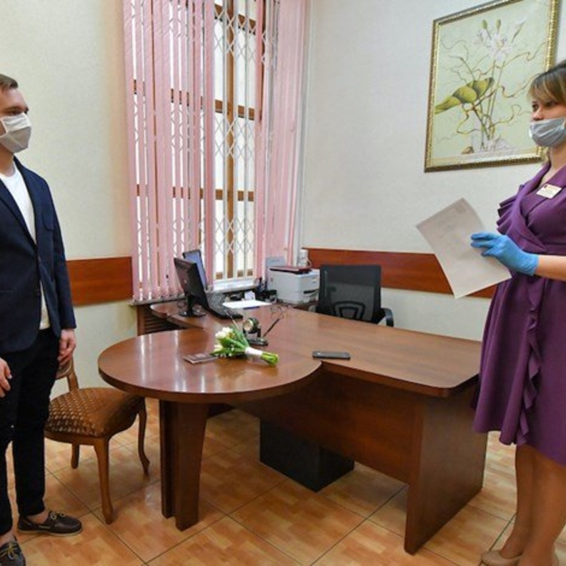  العروسان الروسيان