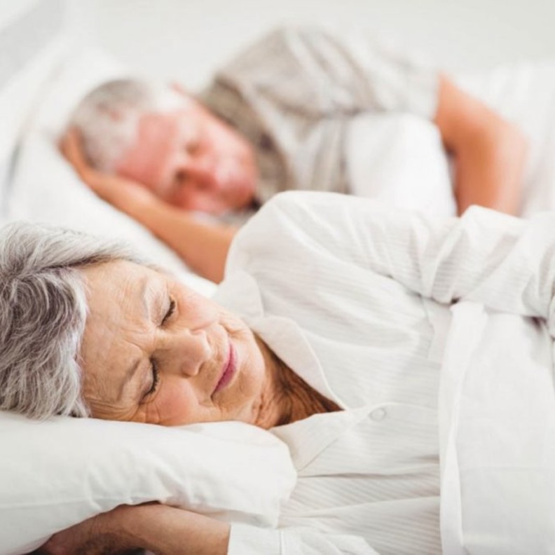  كثرة النوم لدى كبار السن خطر على صحتهم