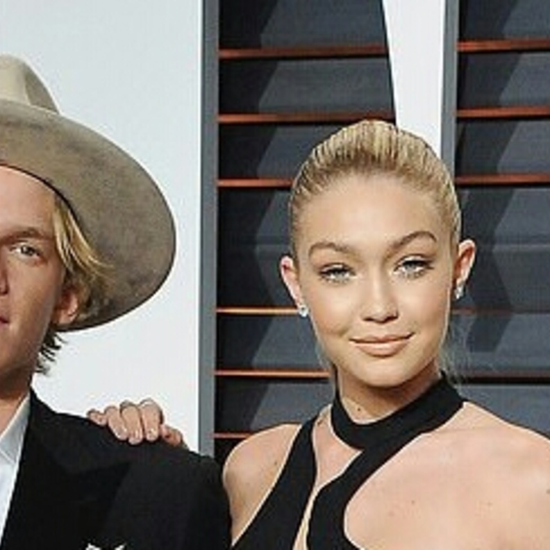 كودي سيمبسون و جيجي حديد 