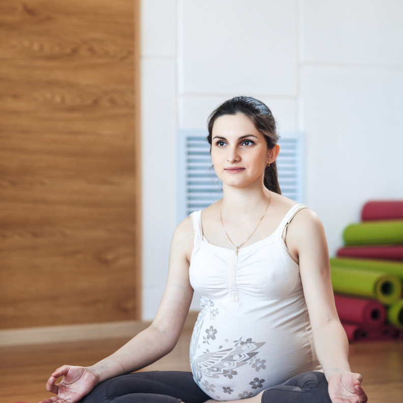 اليوغا الأفضل للحامل في الشهر التاسع وقبل الولادة