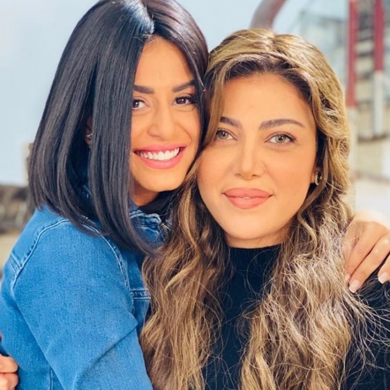 منة فضالي تشارك مع ريهام حجاج كضفة شرف في مسلسلها