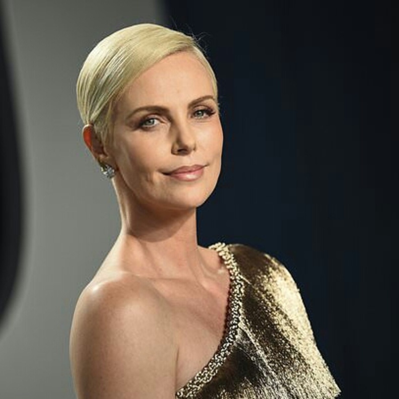 تشارليز ثيرون 