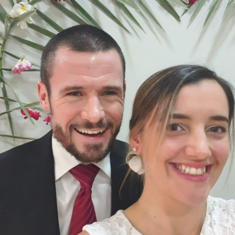  حفل زفاف افتراضي عبر تطبيق زووم في زمن كورونا