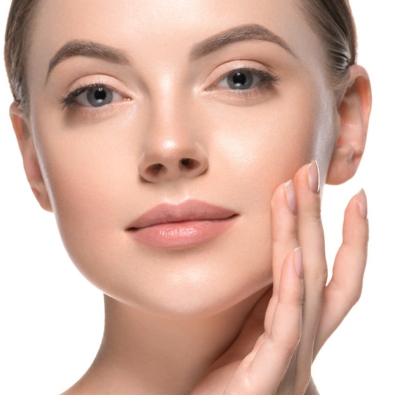 الشوفان ومكونات أخرى لإزالة شعر البشرة الدهنية بدون ألم في المنزل