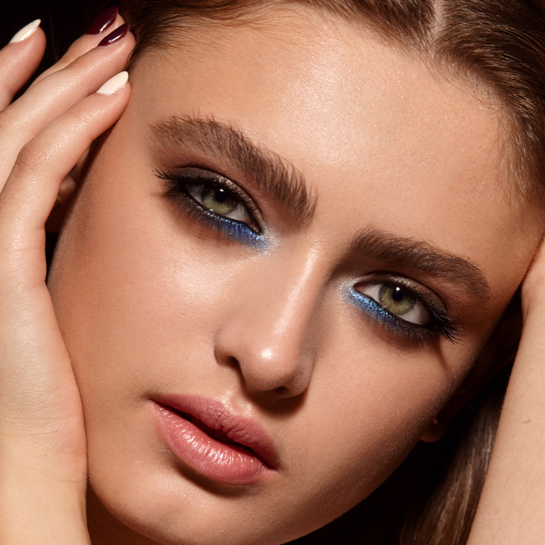 افضل طرق تشقير الحواجب الكثيفة بمواد طبيعية في المنزل