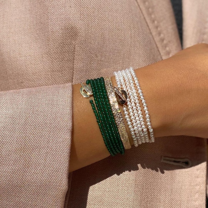  اساور ذهب وخرز ملون