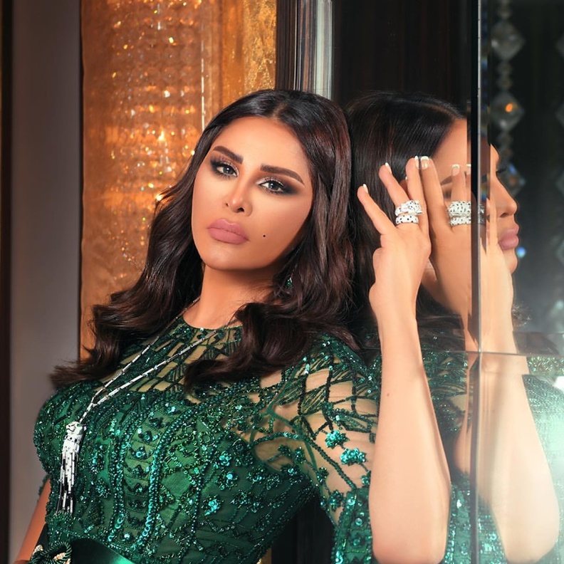 طريقة وضع مكياج سموكي قوي مستوحى من احلام لرمضان 2020