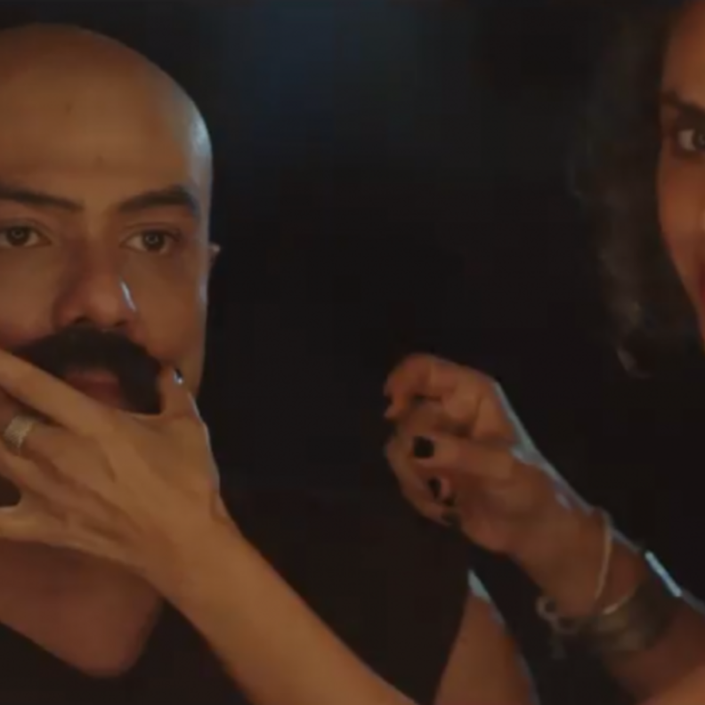 مسلسل بـ 100 وش