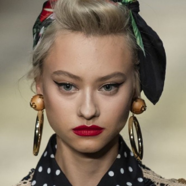 ابرز صيحات مكياج صيف 2020 معالايلاينر المجنح من Dolce & Gabbana