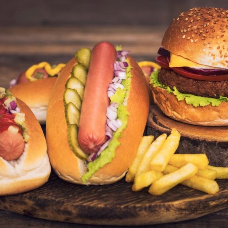  الأطعمة المصنعة تسبب الشيخوخة