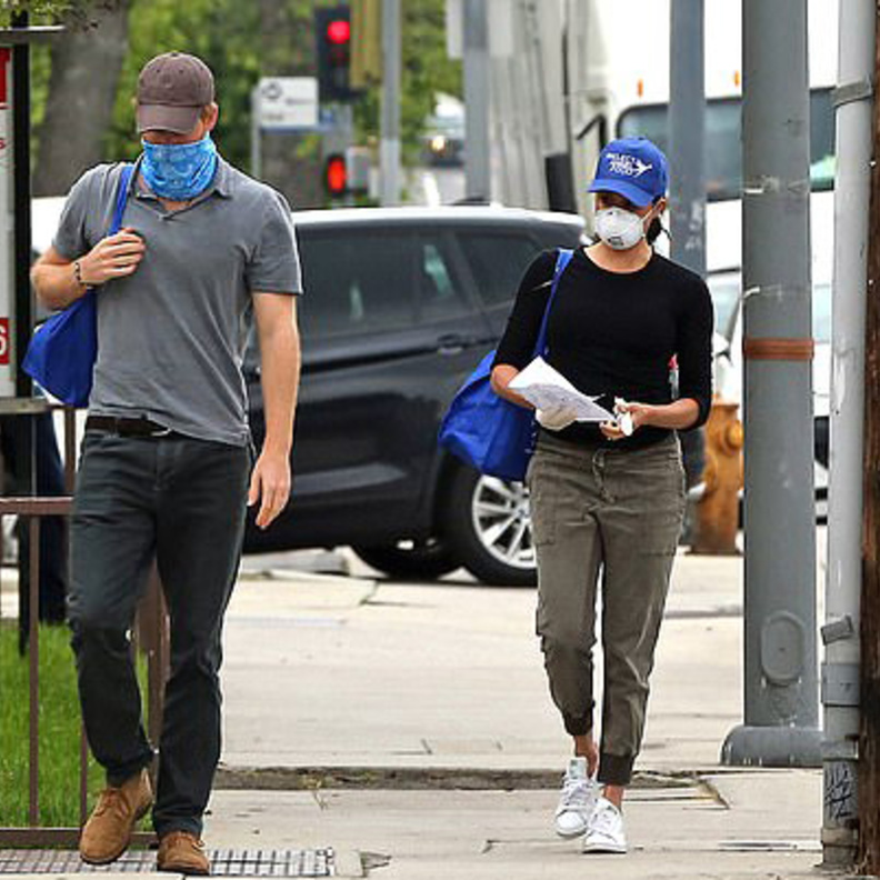 الأمير هاري لا يلوم زوجته ميغان ماركل